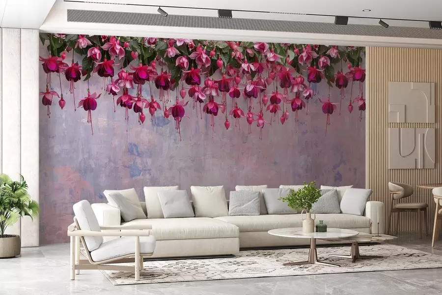 murales de pared Grandes flores fucsias colgando desde arriba sobre el fondo de una pared retro con imitación de rozaduras w02132