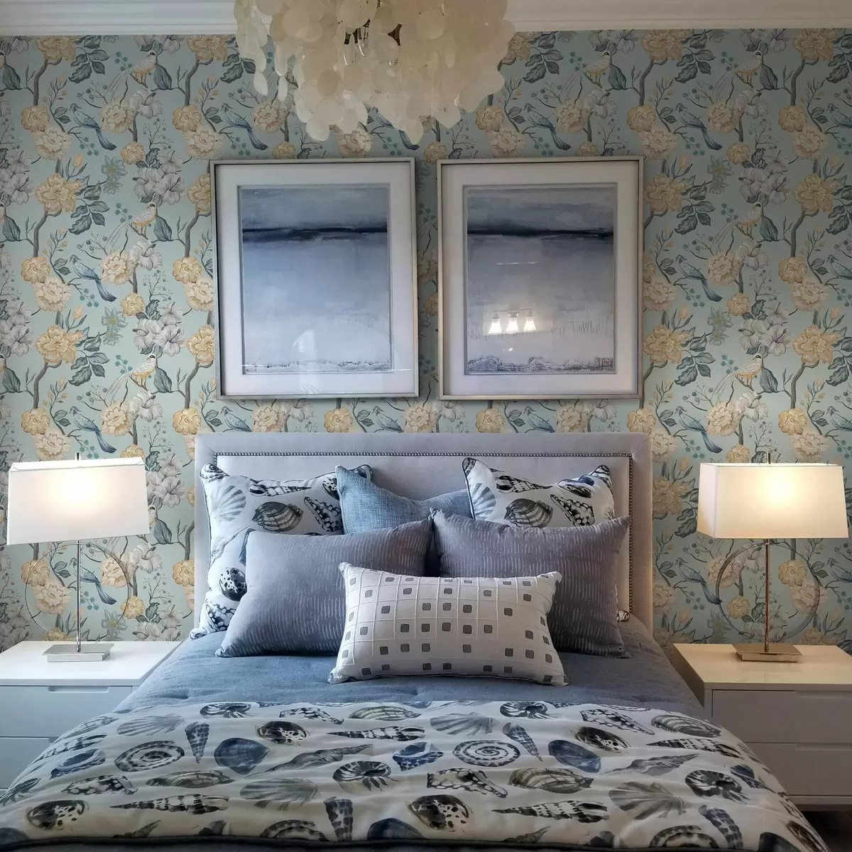 Papel pintado Flores y pájaros sobre fondo azul a00134