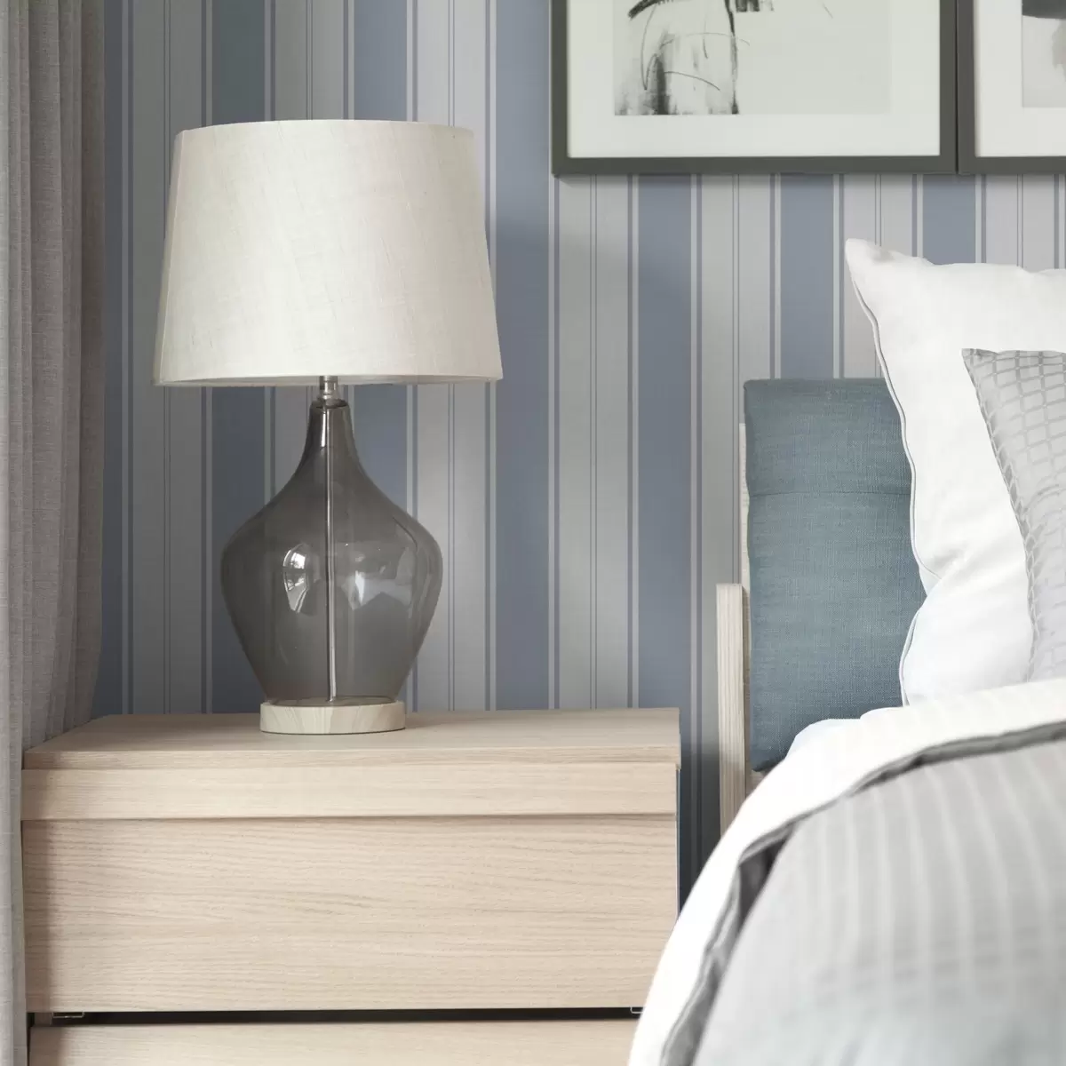 Papel pintado Versión con rayas repetidas en tonos grises y azules a00517