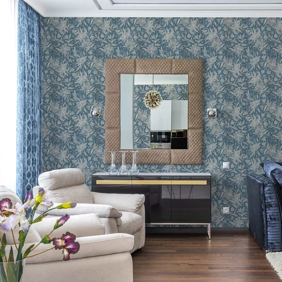 Papel pintado Flores lineales color crema sobre fondo azul, delicados arabescos a00630 Papel pintado Flores lineales color crema sobre fondo azul, delicados arabescos a00630