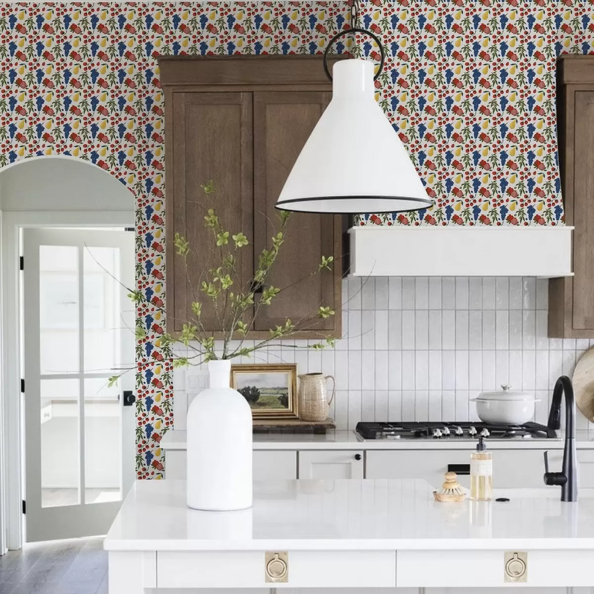 Papel pintado Fruta jugosa: granadas, uvas, peras sobre fondo blanco a00801 Papel pintado Fruta jugosa: granadas, uvas, peras sobre fondo blanco a00801