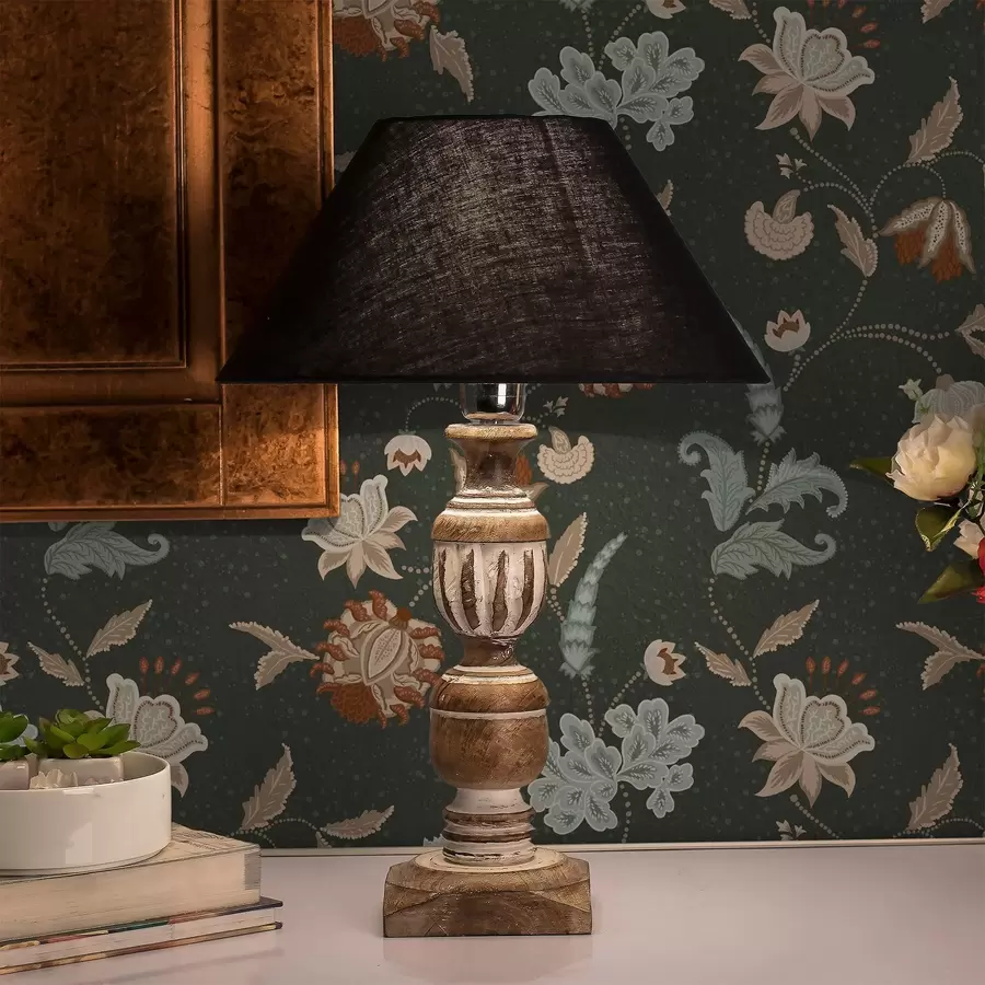 murales de pared Fondo verde oscuro con flores y hojas decorativas. a01086