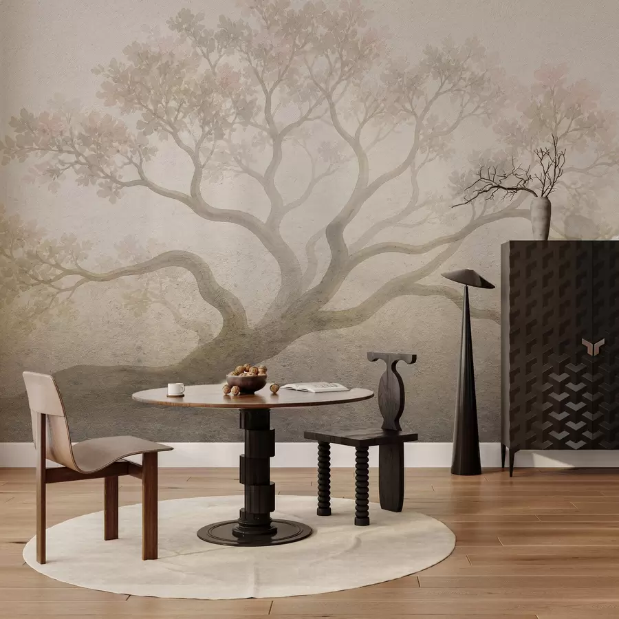 murales de pared Paisaje minimalista de un árbol envuelto en niebla en suaves tonos beige; arte atmosférico y evocador w05602