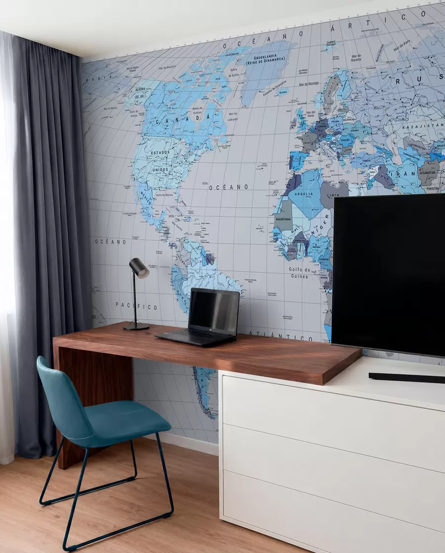 murales de pared Un mapa político del mundo con banderas en tonos azules. en español c00004esv3